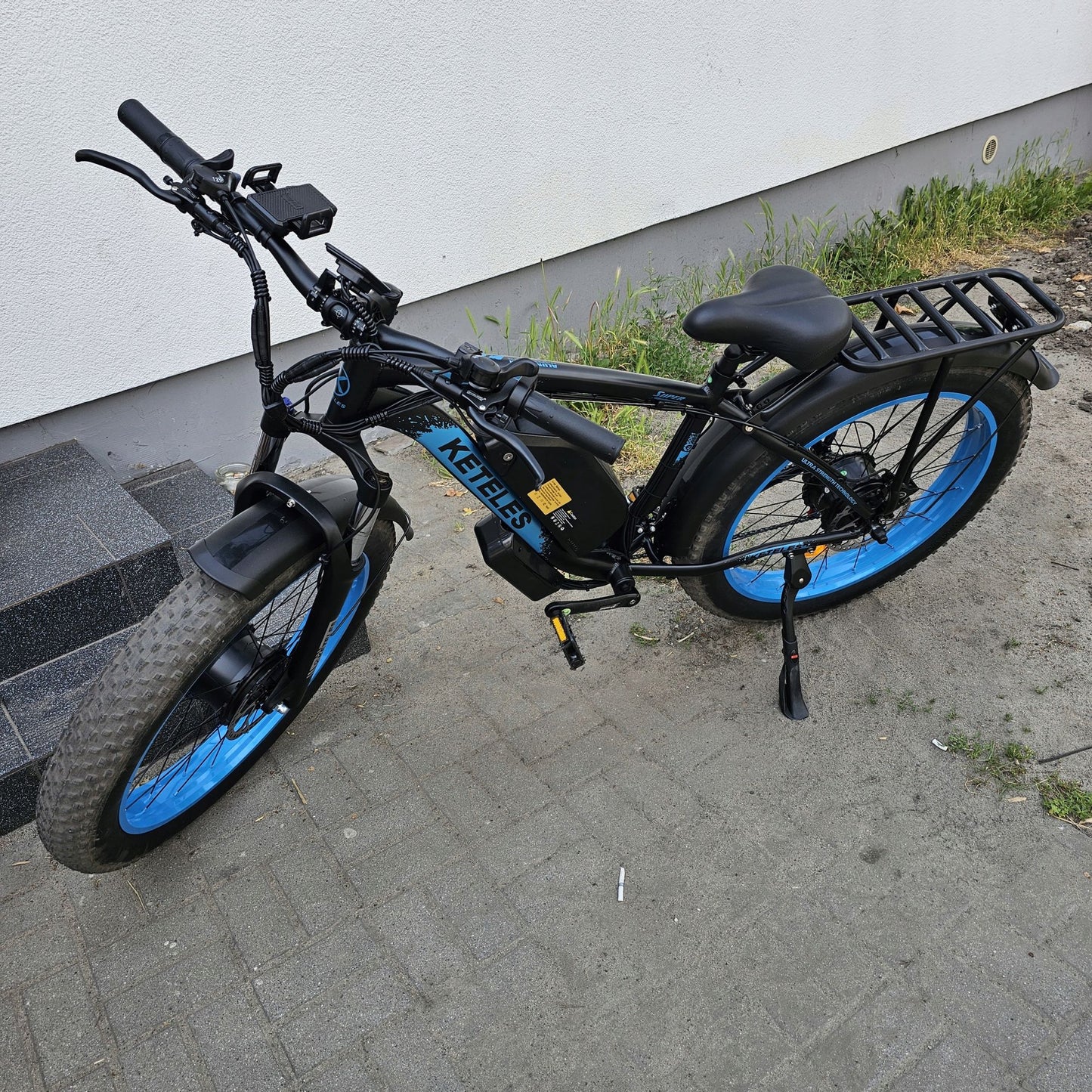 528682421